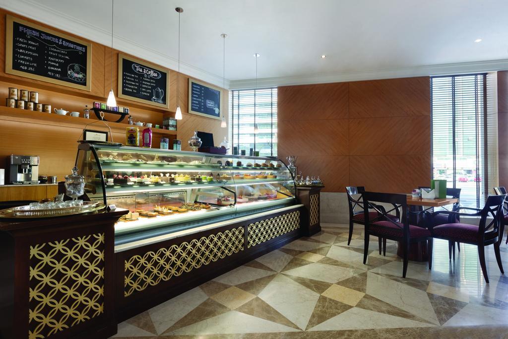 Hotel Ramada Dubaj Zewnętrze zdjęcie