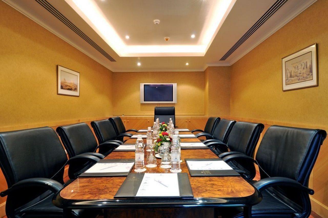 Hotel Ramada Dubaj Udogodnienia zdjęcie
