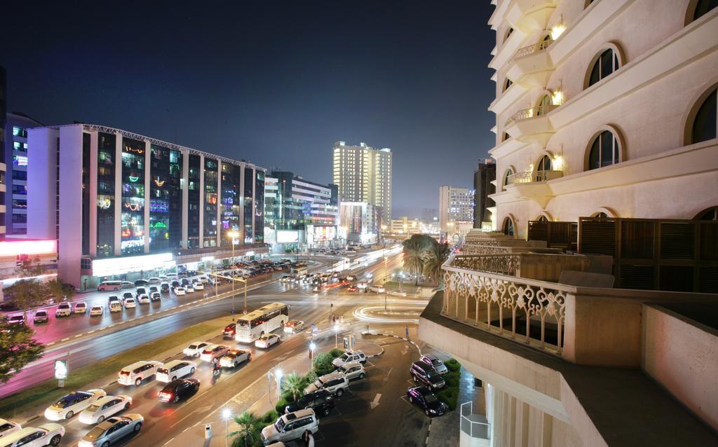 Hotel Ramada Dubaj Zewnętrze zdjęcie